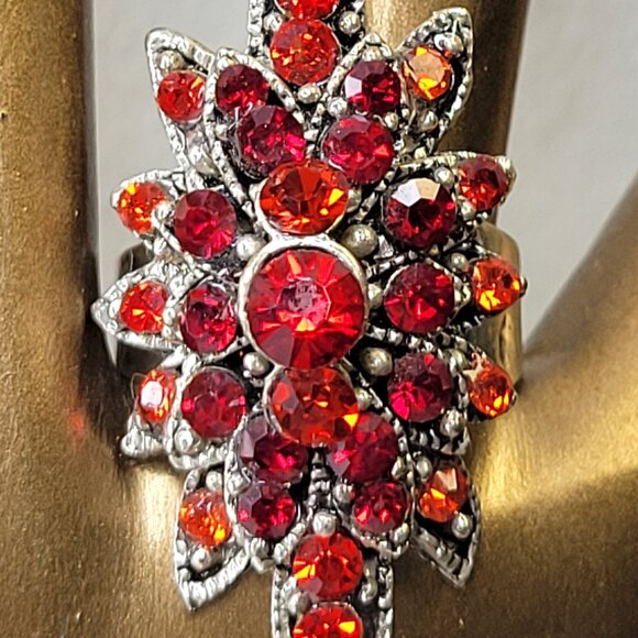 Red Rhinestone Adjustable Ring - Picture 3 of 7